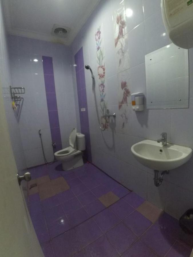 Cabin Hotel Sutomo Yogyakarta Exterior foto